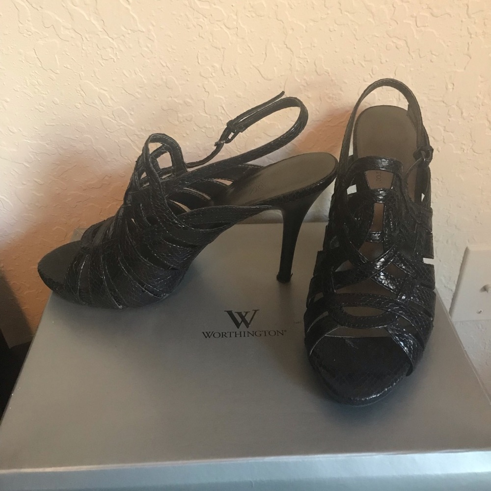 Worthington shoes women’s night heels.